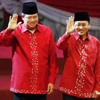 SBY-Berbudi Tokcer di Fulus, Lemot di Mesin Koalisi