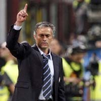 Mourinho Janjikan Lebih Banyak Gelar