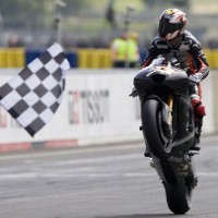 Podium Luar Biasa untuk Melandri