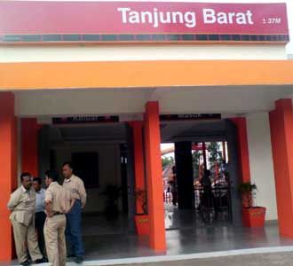 Tanjung Barat, Stasiun Percontohan