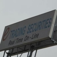 Review IHSG: Kecipratan Harga Komoditas