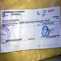 Hati-hati Menemukan Amplop Berisi Cek Miliaran Bank BRI 