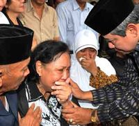 Simpati SBY Untuk Korban Hercules
