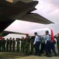 Danlanud Iswahyudi Lepas Jenazah Korban Hercules