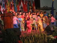 Pesona Angklung di Gedung Merdeka