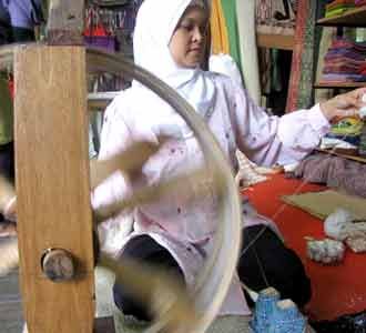 Kain Sutera Cacat yang Digemari