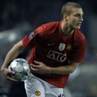 Vidic Punya Dua Musuh