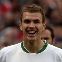 Dzeko Tak Ingin Egois