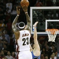 Dramatis, King James Selamatkan Cavaliers