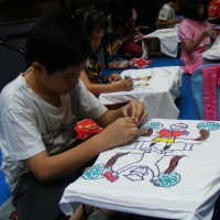 Mal IP Gelar Lomba Lukis di Atas Kaos untuk Anak