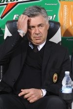 Berlusconi Gantung Ancelotti
