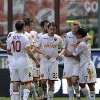 San Siro Melepas Maldini dengan Kekalahan