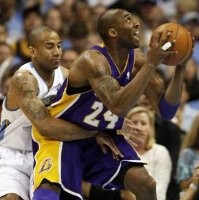 Bryant Bawa Lakers Ungguli Nuggets