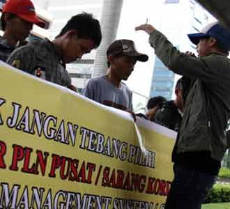 KPK Didemo Tuntaskan Korupsi PLN