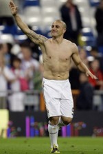 Salam Perpisahan Cannavaro di Bernabeu