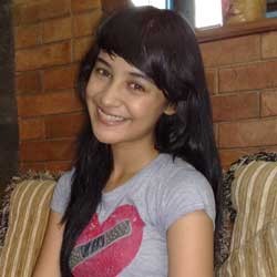 Sale, Shireen Sungkar Borong 20 Pasang Sepatu