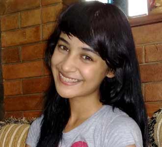 Shireen Tertawakan Gosip Video Porno