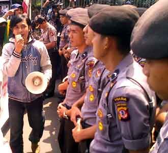 Mahasiswa Tuntut Cabut UU BHP