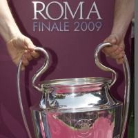 Roma Akrab dengan Klub Inggris