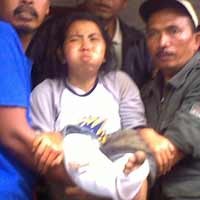 Setelah Dirawat di Balai Desa, Lima Siswa Dibawa Pulang