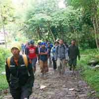 3 Tim Menuju Lokasi yang Diperkirakan 5 Siswa Tersesat