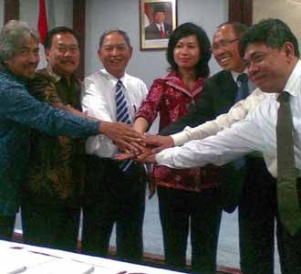 PTPN X Gandeng 4 BUMN PTPN X Gandeng 4 BUMN