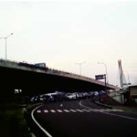 Jalanan Macet, Warga Bandung Teriak-teriak di Facebook