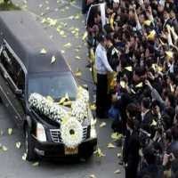 Lautan Kuning di Pemakaman Roh