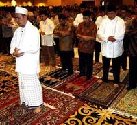 SBY Salat Jumat di TransTV