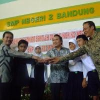 Hebat! Anak SMP Kelola Situs Sekolahnya Sendiri