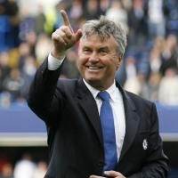 Tunggu Hiddink Kembali, Chelsea 