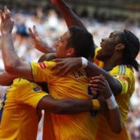 Drogba & Lampard Pahlawan The Blues
