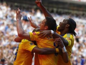 Drogba & Lampard Pahlawan The Blues