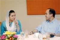 Tengku Fakhry Tak Dampingi Manohara Pulang 