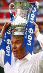 Hiddink Menyesal Tak Bertemu MU