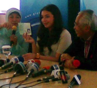Manohara Jumpa Pers