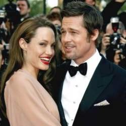 Tanpa Brad Pitt, Jolie Cari Rumah di Negeri Ronaldo