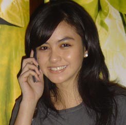 Revalina: Manohara Nggak Pantas Dikasari Pangeran Kelantan