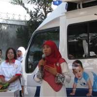 PKK Jawa Barat Terima Tiga Unit Mobil Layanan Gizi