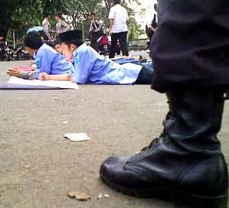 Merangkak Peringati Hari Pancasila