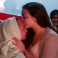 Pengacara Manohara Tolak Visum di Luar Negeri