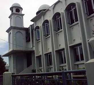 Masjid Ahmadiyah Dibakar