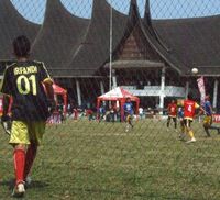 Football Festival Dihelat di Padang