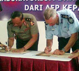 Mabes Polri Terima Hibah Lab DNA