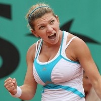 Disulitkan Payudara, Petenis Mau Operasi