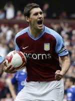 Barry Datang, Robinho Kian Betah