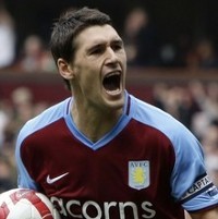 Barry Datang, Robinho Kian Betah