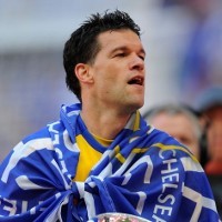Ballack Semusim Lagi di Stamford Bridge