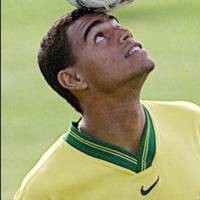 Klub Vietnam Gaet Eks Pemain Termahal Dunia