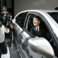 Mobil Hybrid Lexus LS600h Dilansir Tahun Depan